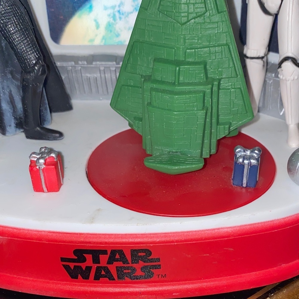 Collectible Star Wars Holiday Action Set - Black, White, Green - Picture 8 of 8